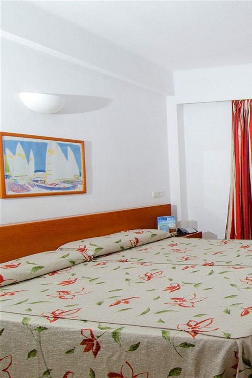 Bellevue Belsana Hotel Portocolom  Exterior photo