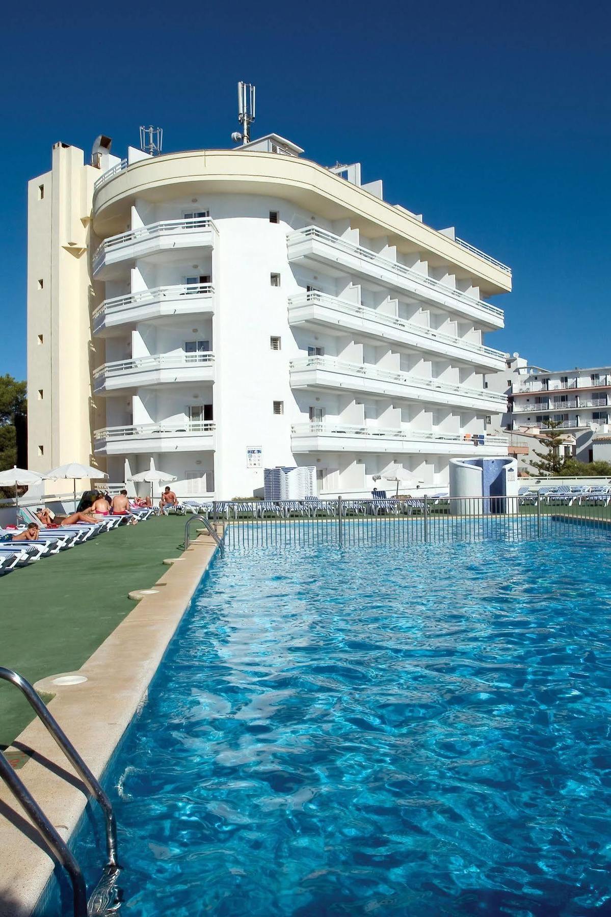 Bellevue Belsana Hotel Portocolom  Exterior photo